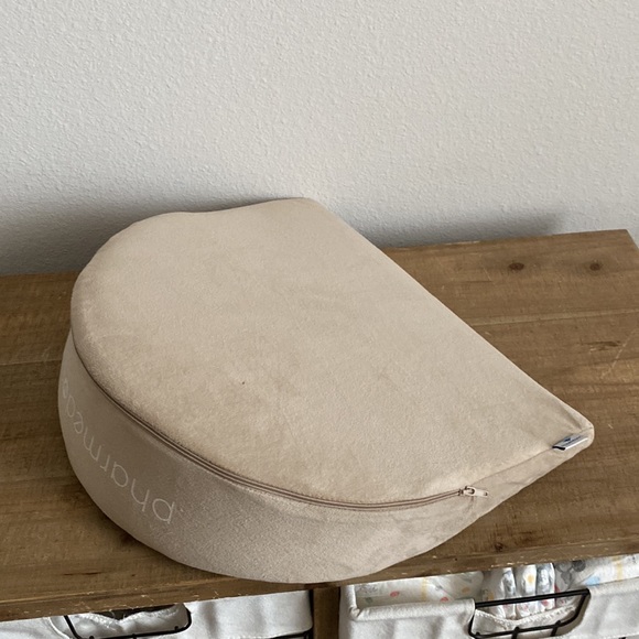 Pregnancy Wedge Pillow for sleep support - Picture 2 of 2